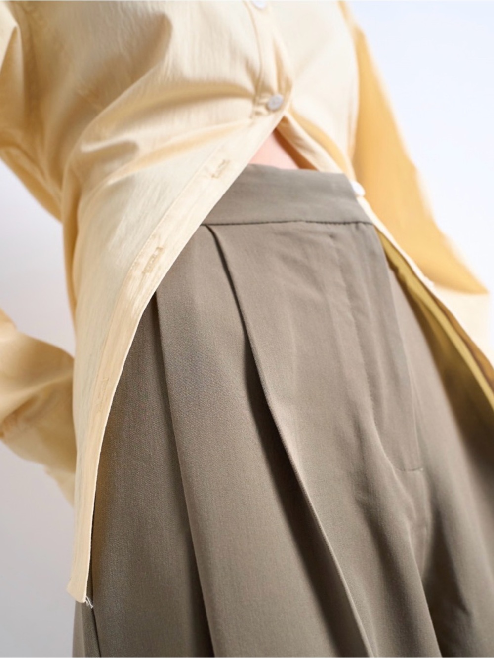 Topshop Premium Double Pleat Straight Leg Tailored Pants in Khaki - Picture 3 of 4